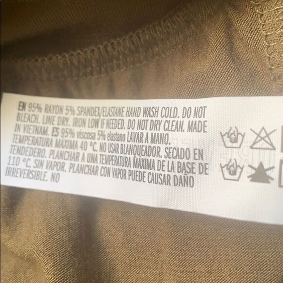 Forever 21 Olive Green Joggers Size Medium - Picture 9 of 13